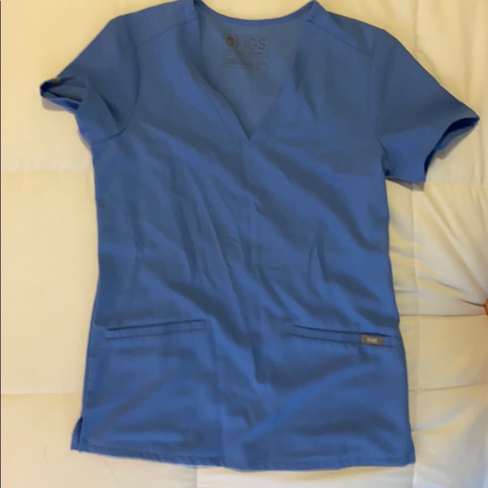 FIGS scrub top